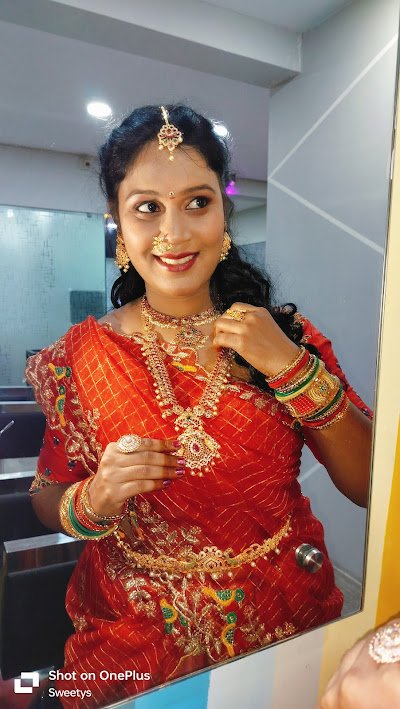 Beautiful Salon Model